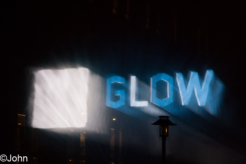 Glow - 13 november 2013
