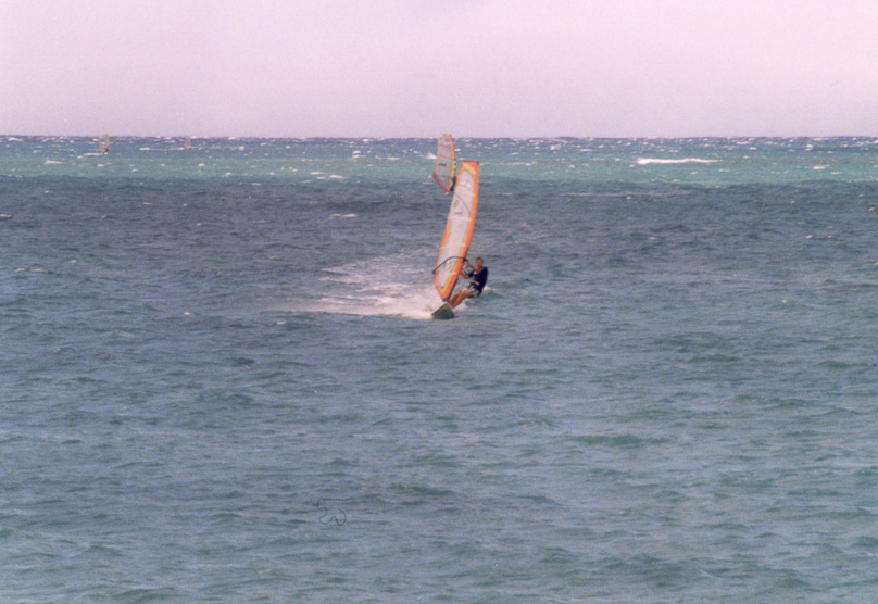 John, Maui, surfen - 10 mei 2003